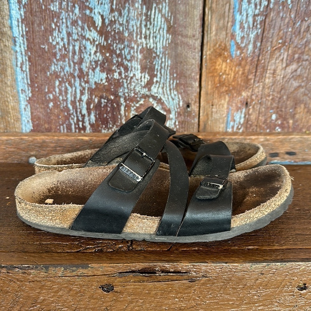 Birkenstocks Black Strappy Sandals Size 39